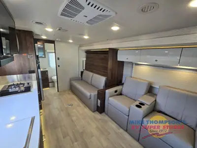 2021 Winnebago Navion photo 10