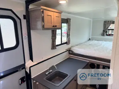 2027 Trailmanor 2518 Series 2518KB photo 16