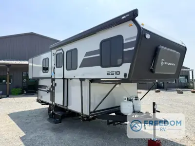 2027 Trailmanor 2518 Series 2518KB
