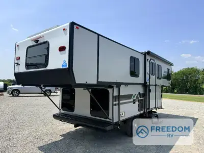 2027 Trailmanor 2518 Series 2518KB photo 4