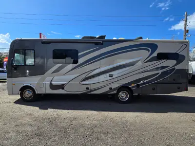 2016 Holiday Rambler ADMIRAL 32H photo 8