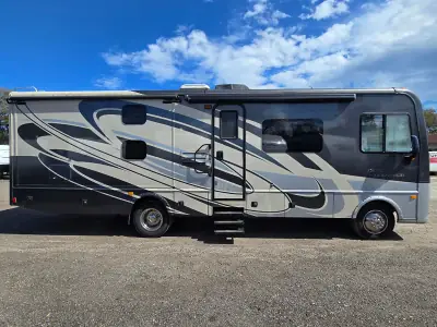 2016 Holiday Rambler ADMIRAL 32H photo 4
