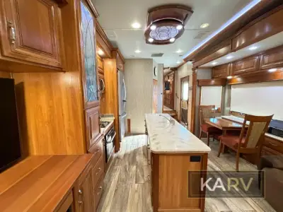2017 Drv Mobile Suites 39 DBRS3 photo 18