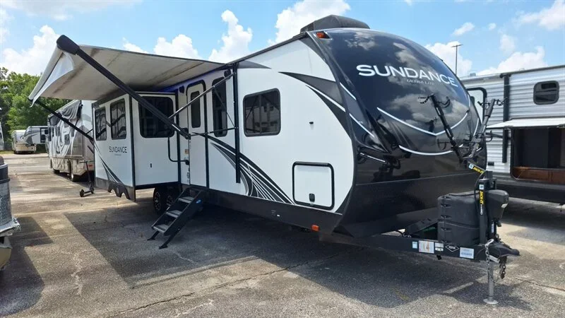 2020 Heartland SUNDANCE 293RL exterior