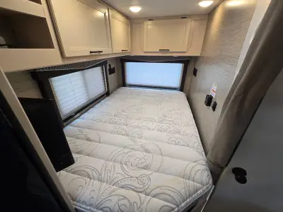 2023 Thor Motor Coach FOUR WINDS 22E photo 21