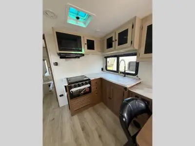 2026 Coachmen Apex Ultra-Lite 244RBST photo 11