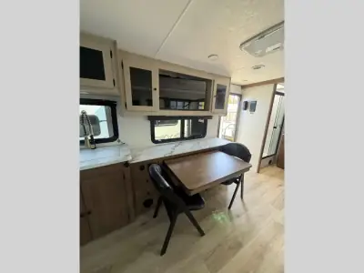 2026 Coachmen Apex Ultra-Lite 244RBST photo 12