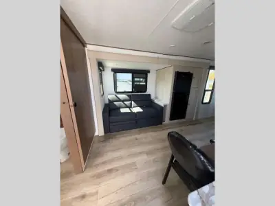 2026 Coachmen Apex Ultra-Lite 244RBST photo 7