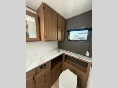 2026 Coachmen Apex Ultra-Lite 244RBST photo 17