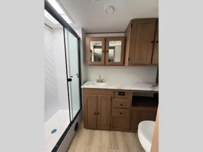 2026 Coachmen Apex Ultra-Lite 244RBST photo 14