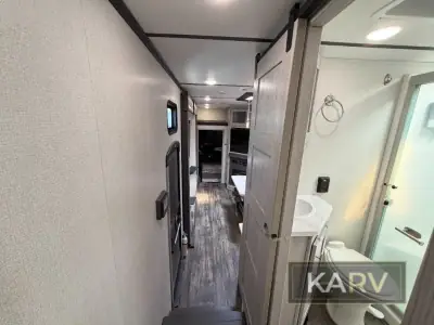2022 Keystone Fuzion 419 photo 38