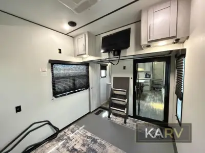2022 Keystone Fuzion 419 photo 21
