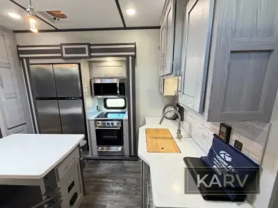 2022 Keystone Fuzion 419 photo 11