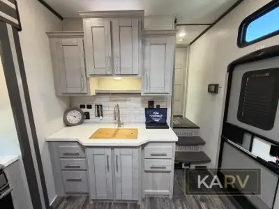 2022 Keystone Fuzion 419 photo 24