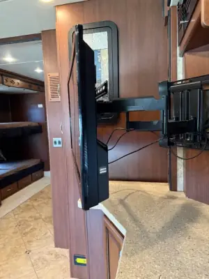 2013 Fleetwood Expedition 38B photo 72