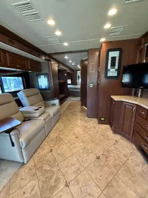 2013 Fleetwood Expedition 38B photo 40