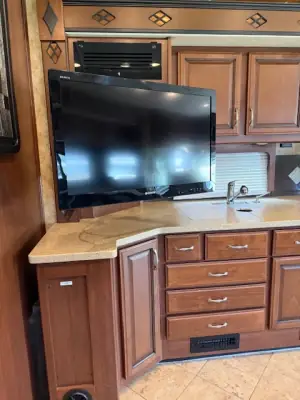 2013 Fleetwood Expedition 38B photo 69
