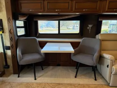 2013 Fleetwood Expedition 38B photo 32