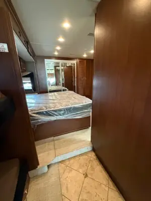 2013 Fleetwood Expedition 38B photo 46