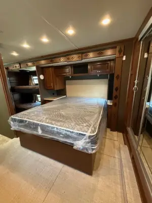 2013 Fleetwood Expedition 38B photo 48