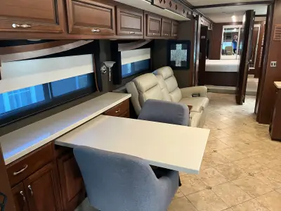 2013 Fleetwood Expedition 38B photo 11