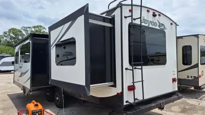 2016 Jayco Whitehawk 33bhbs photo 3
