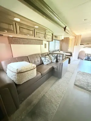 2019 Jayco Seneca 37K photo 42