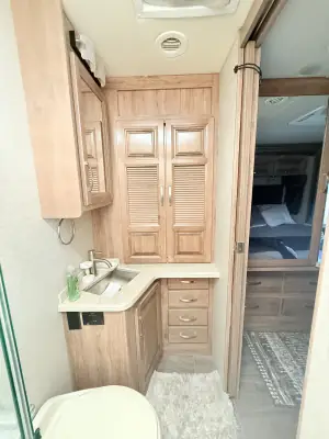 2019 Jayco Seneca 37K photo 47