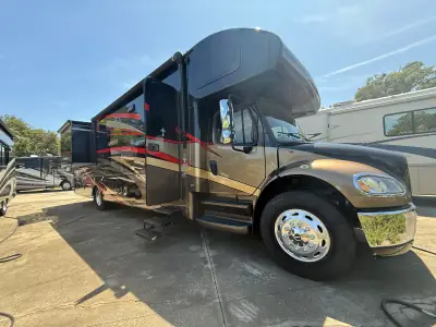 2019 Jayco Seneca 37K
