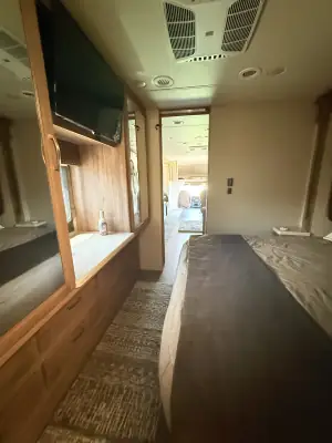 2019 Jayco Seneca 37K photo 51
