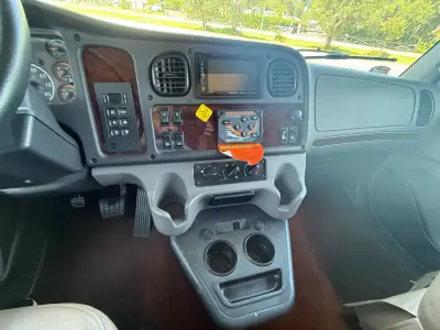 2019 Jayco Seneca 37K photo 22