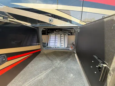 2019 Jayco Seneca 37K photo 5