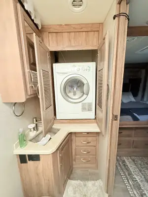 2019 Jayco Seneca 37K photo 48