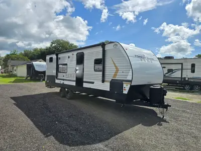 2026 Palomino PUMA CAMPING EDITION 23BHCE photo 3