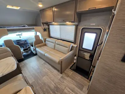 2023 Thor Motor Coach COLEMAN 28CM photo 13