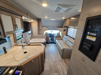2023 Thor Motor Coach COLEMAN 28CM photo 25