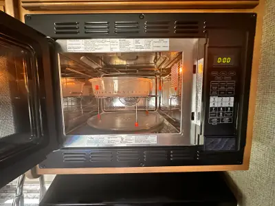 2017 Thor Motor Coach Chateau 24 FS photo 18