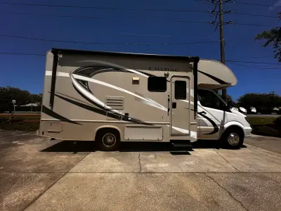 2017 Thor Motor Coach Chateau 24 FS