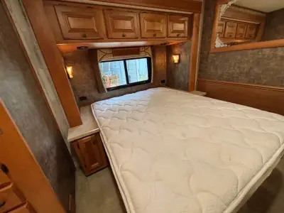 2011 Tiffin Motorhomes ALLEGRO OPEN ROAD 32BA photo 11