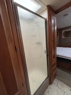 2011 Tiffin Motorhomes ALLEGRO OPEN ROAD 32BA photo 9