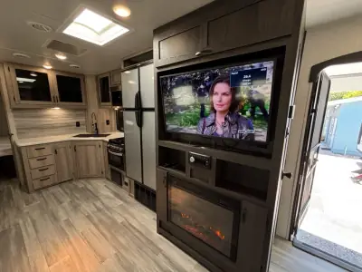 2021 Winnebago VOYAGE 2831RB photo 7