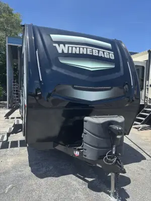 2021 Winnebago VOYAGE 2831RB photo 2