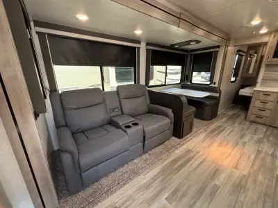 2021 Winnebago VOYAGE 2831RB photo 6
