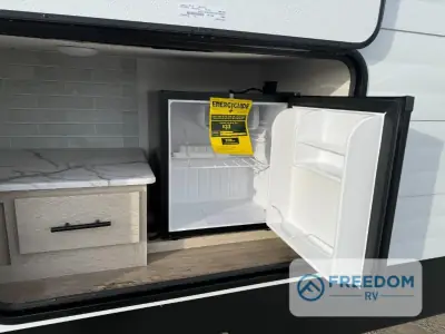 2026 Coachmen Northern Spirit DLX 5320BEDS photo 12