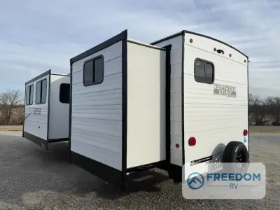 2026 Coachmen Northern Spirit DLX 5320BEDS photo 6