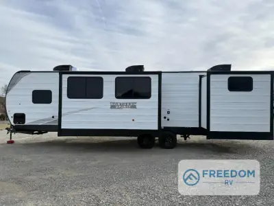 2026 Coachmen Northern Spirit DLX 5320BEDS photo 7