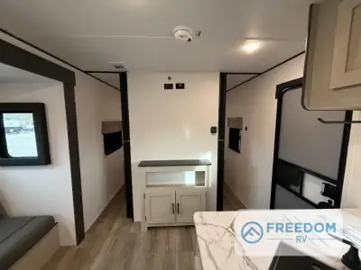 2026 Coachmen Northern Spirit DLX 5320BEDS photo 19
