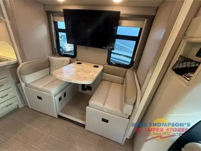 2022 Thor Motor Coach Tiburon Sprinter photo 8