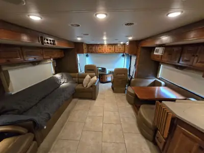 2014 Tiffin Motorhomes ALLEGRO 33AA photo 28