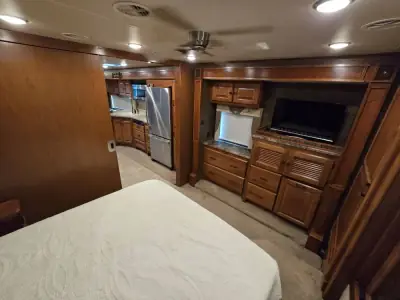 2014 Tiffin Motorhomes ALLEGRO 33AA photo 26